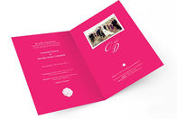 Kartu Undangan Video Pernikahan dengan tombol magnetik, penuh warna brosur video digital